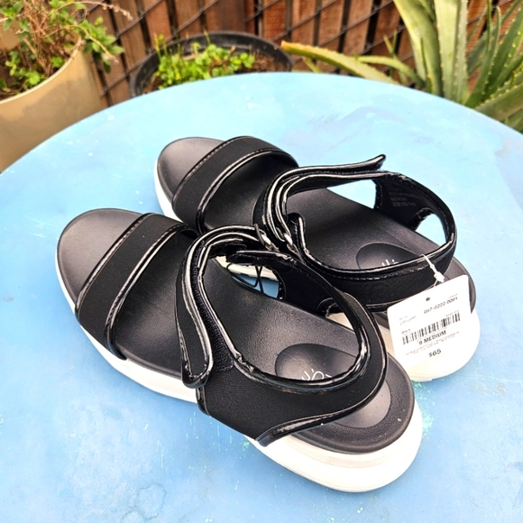 Stylus Black Platform Sandals Size 9 - Picture 7 of 16